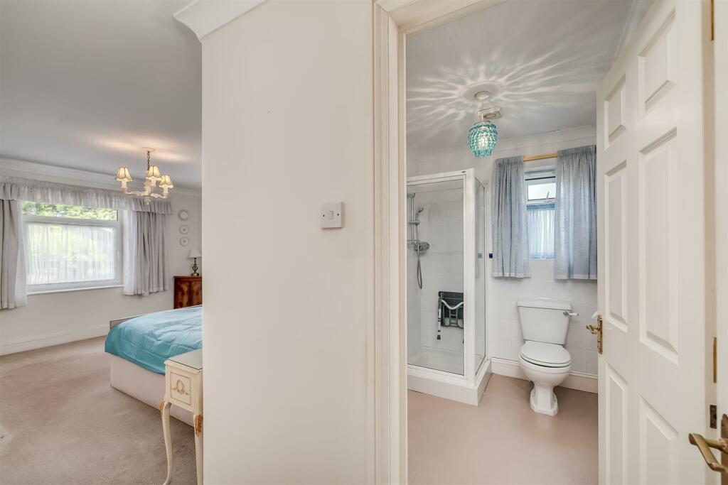 Bedroom &amp; En Suite