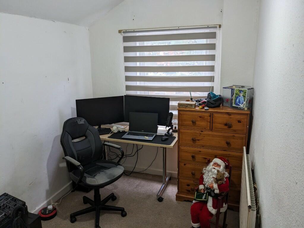 Single Bedroom
