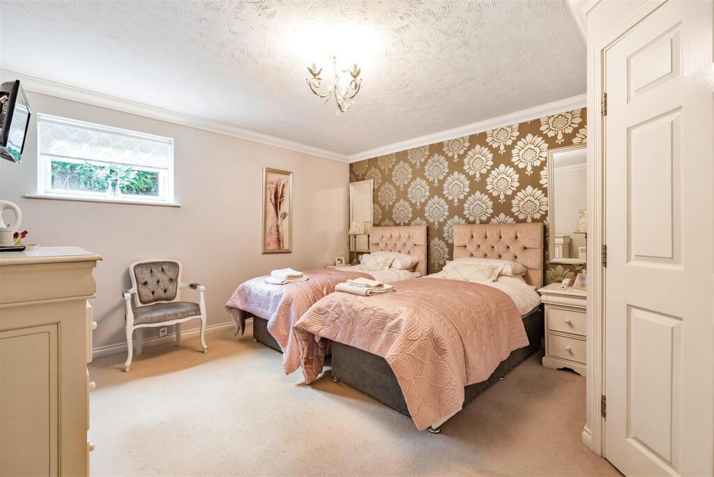 Owners Guest Suite.jpg