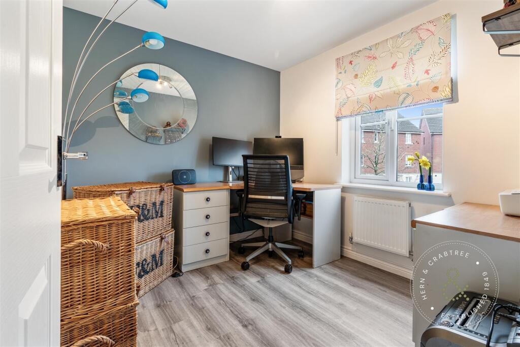 Ffordd Nowell, Hern Crabtree (15).jpg