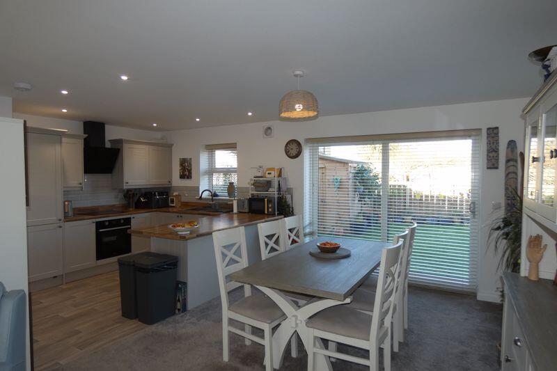 Dining Area/Kitchen/Breakfast