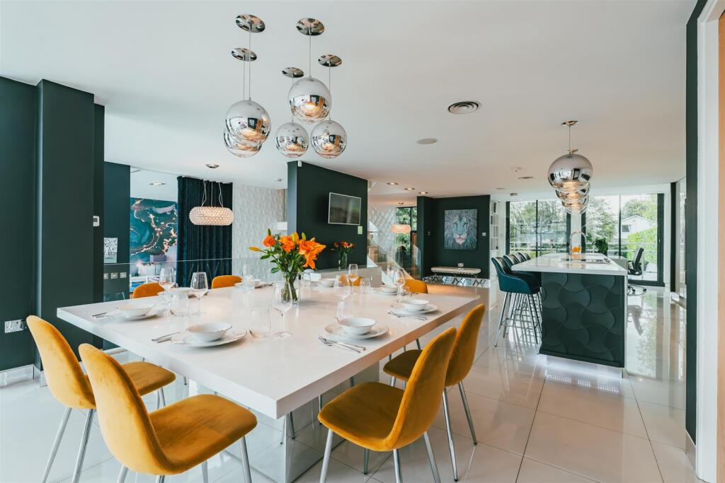 Dining Kitchen