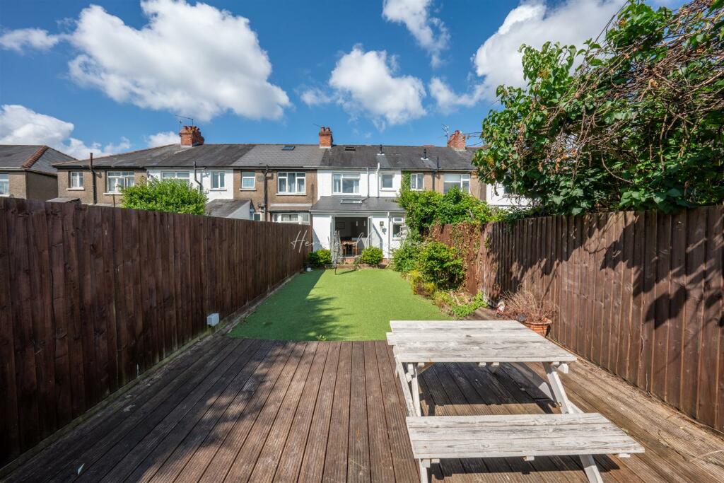 Caerphilly Road, Birchgrove, HernCrabtree (1).jpg