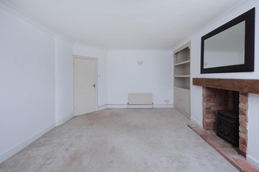 Flat 1 at 10-12 Portland Place CV32-7.jpg