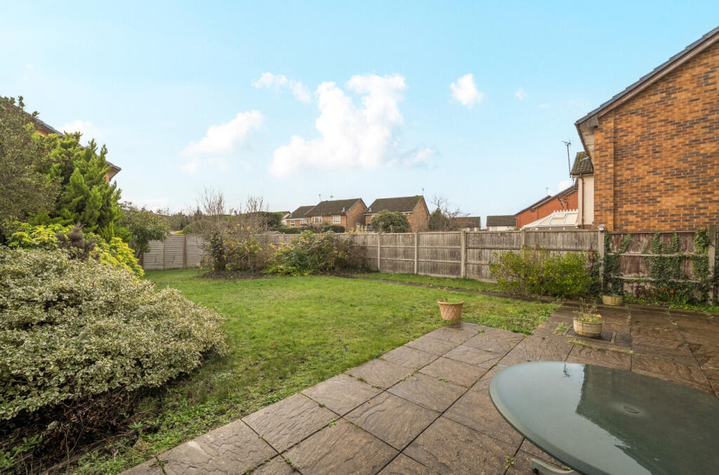 1385811-7-693c00e...