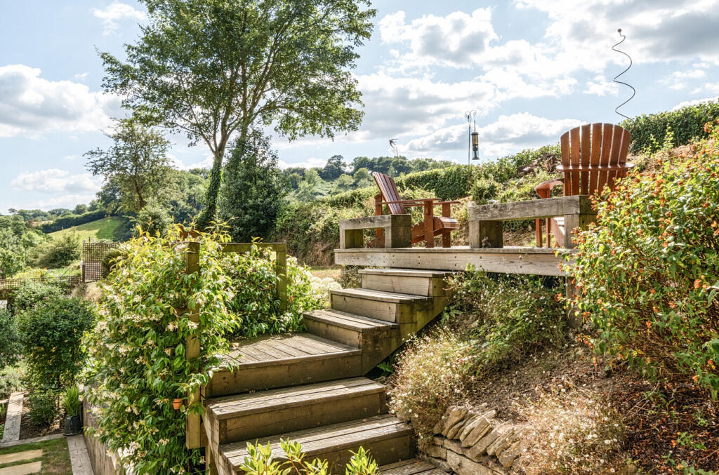 1320672-12-687010...