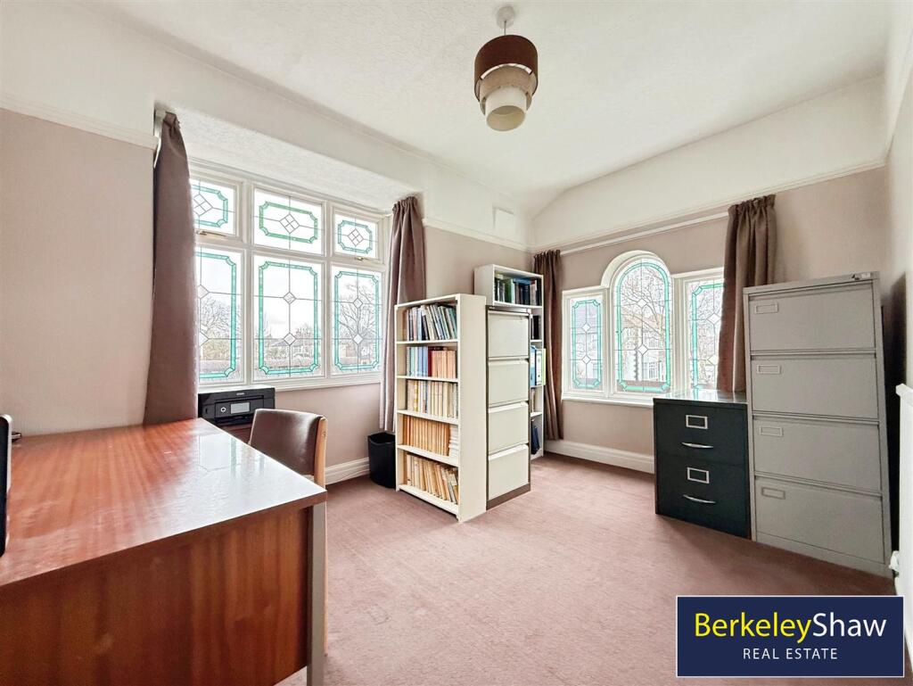 Bedroom 4/Office