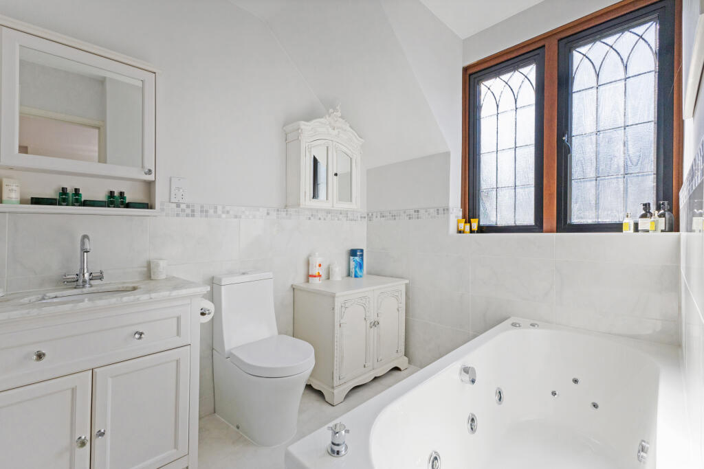 Ensuite To Principal