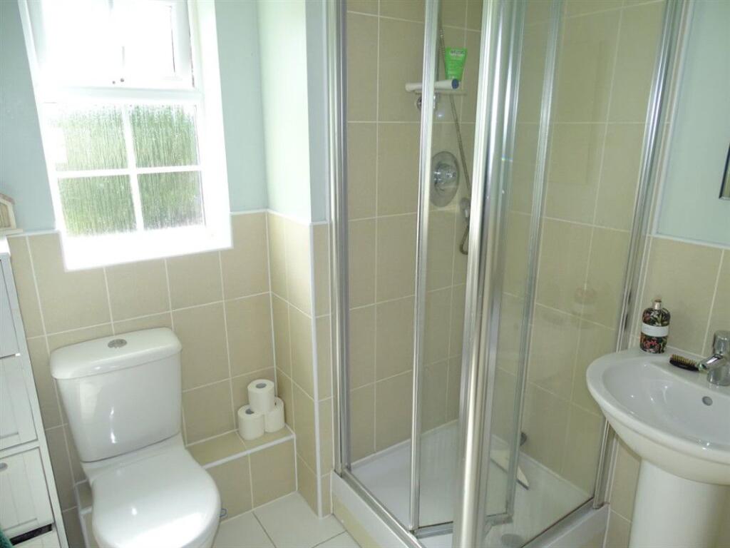 Ensuite to Master Bedroom