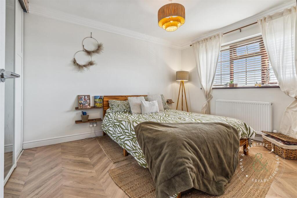 Cae Pant, Caerphilly, Hern Crabtree (19).jpg