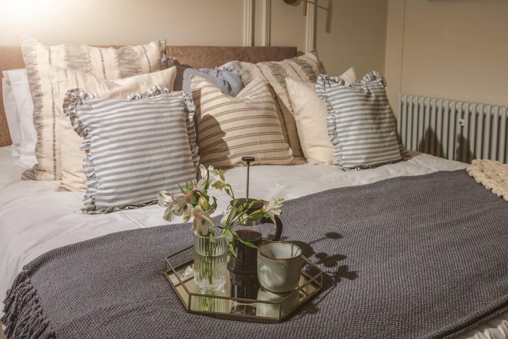 emma_place_first_flo