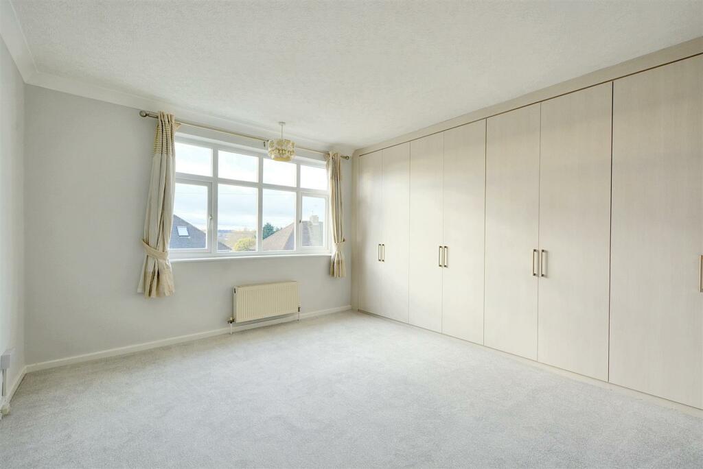 Bedroom 1.jpeg