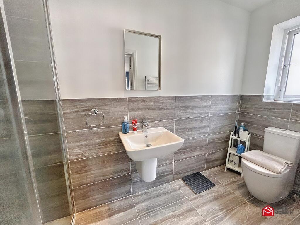 En-suite shower room