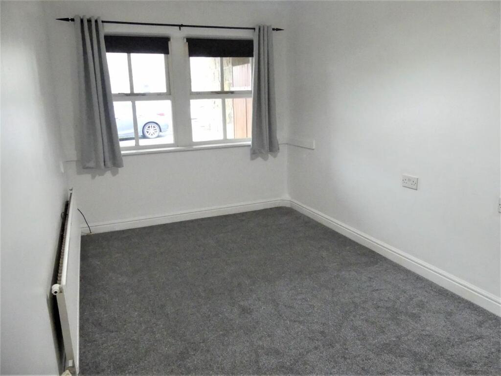 BEDROOM THREE / STUDY