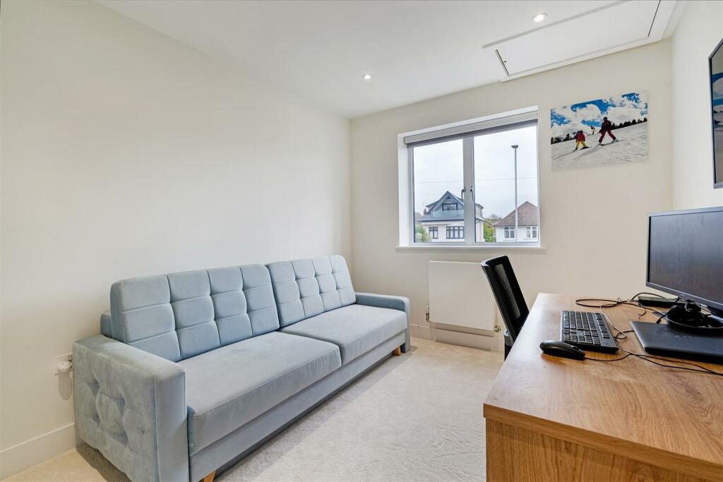 61759_132A Sandbanks Road Poole BH14 8DA  (5).jpg