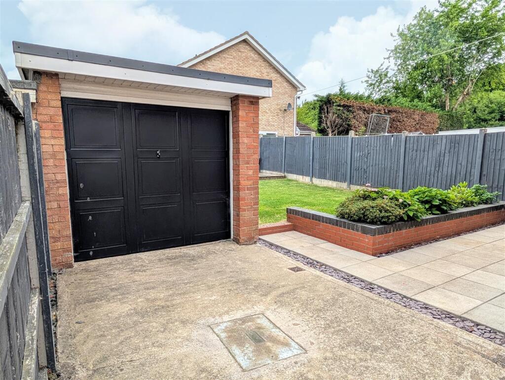 Garage.jpg
