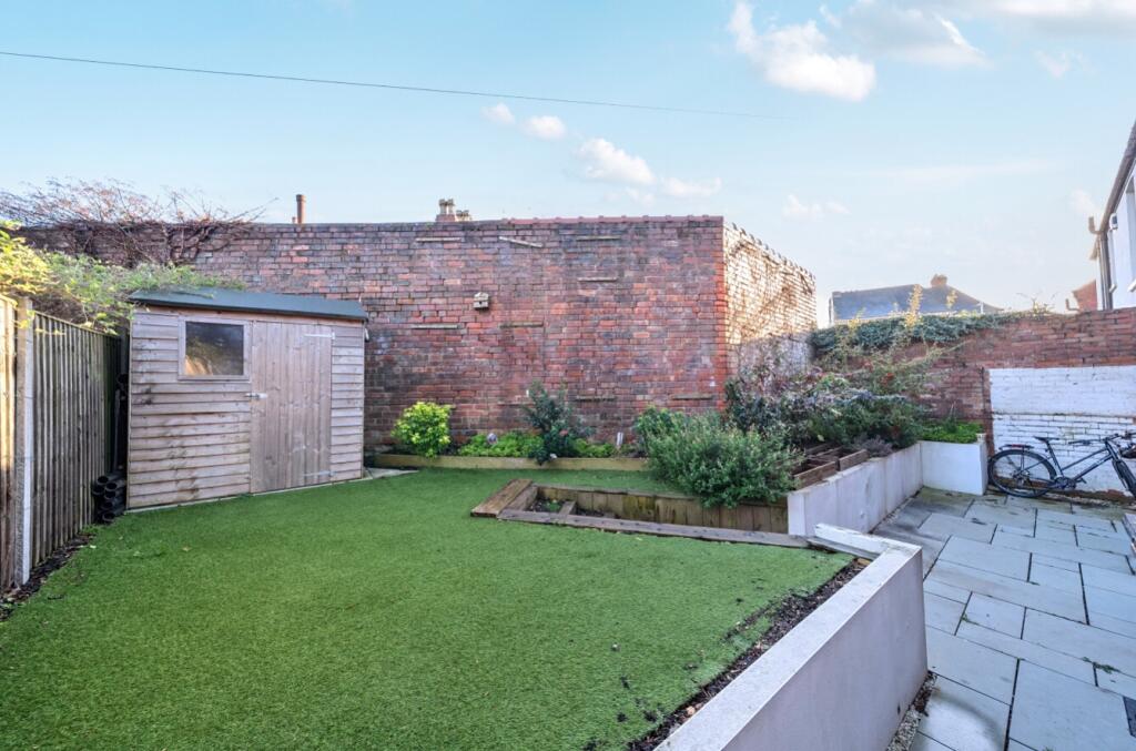 1385826-6-692ef8cee8e70