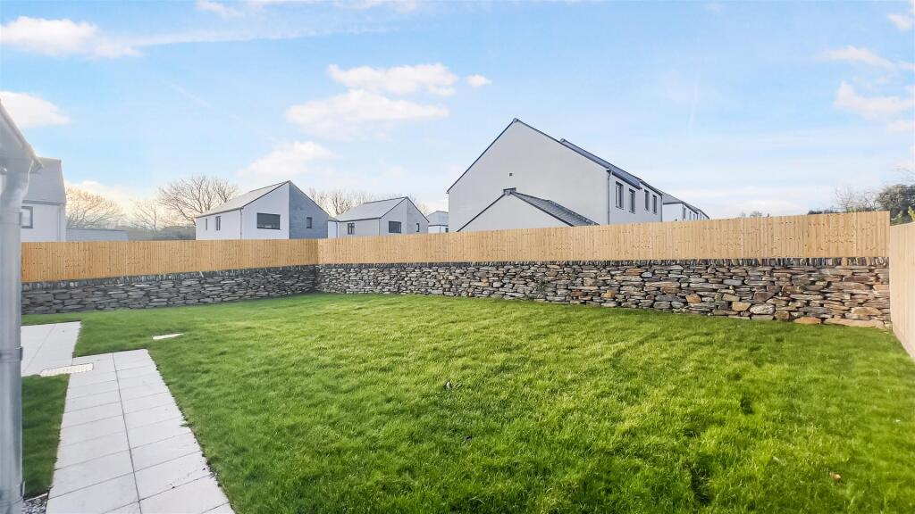 Enclosed Rear Garden