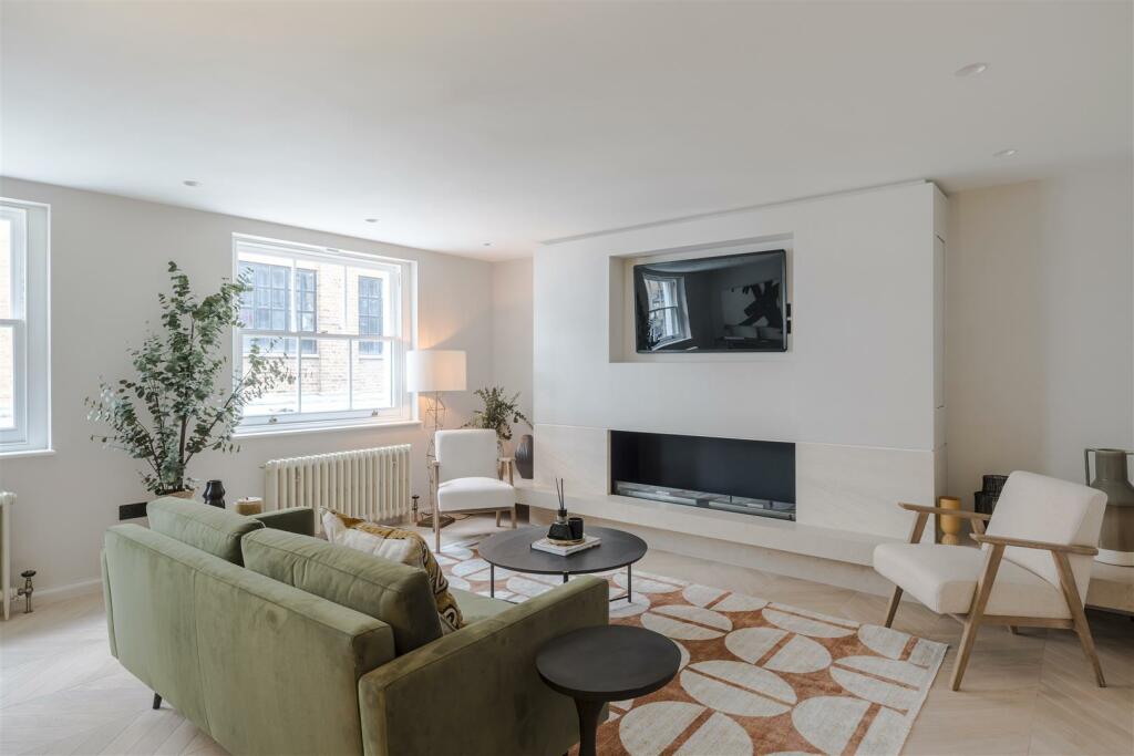 22 Ralph Court-3.jpg