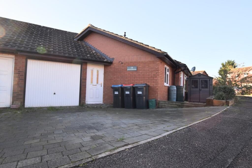 14 Huntingbrooke front