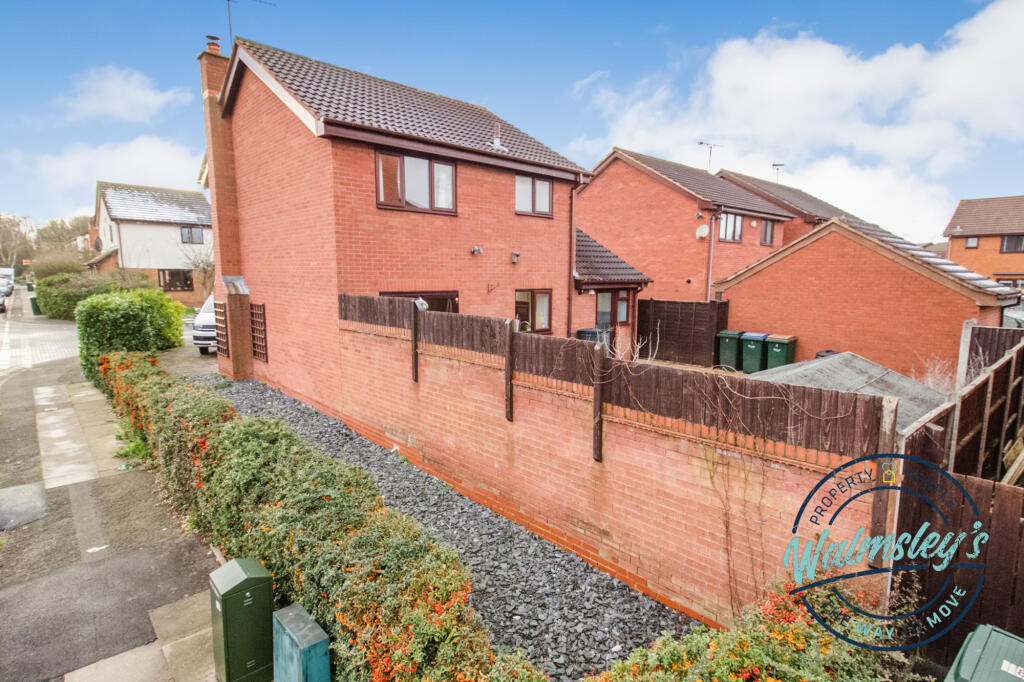 Rear gardens &amp; side elevation