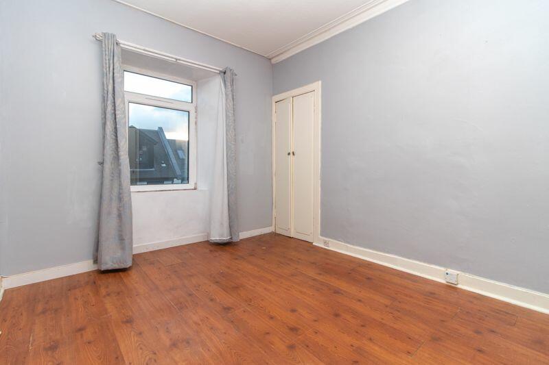Living Room / Bedroom