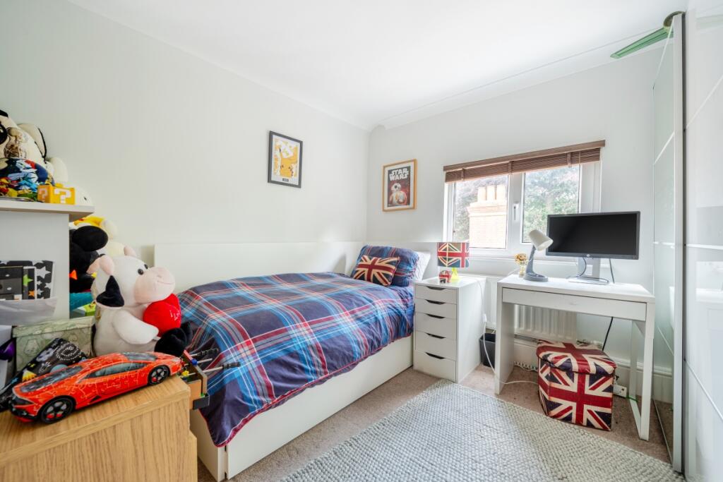 1305685-22-6846c6...