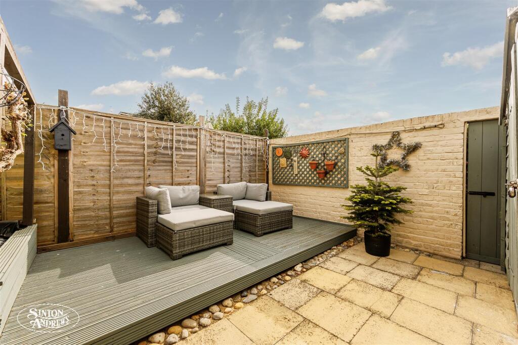 22 Woodstock Avenue-8.jpg