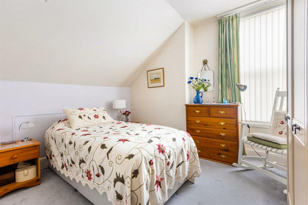 A07 - Crow's Nest Dartmouth - 240320.jpg