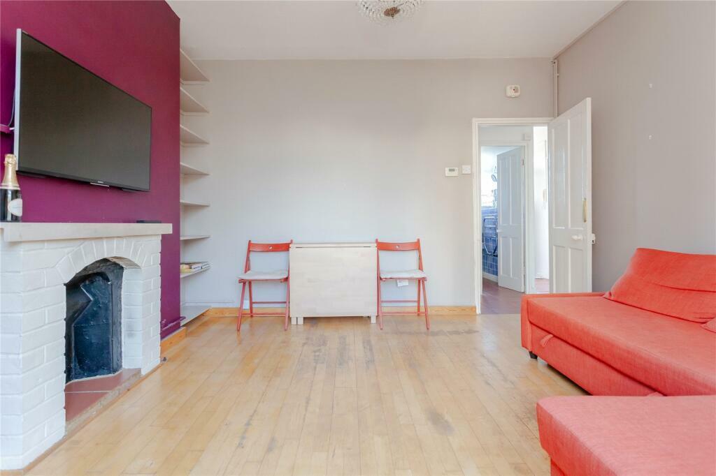 Prusim living room 3.jpeg
