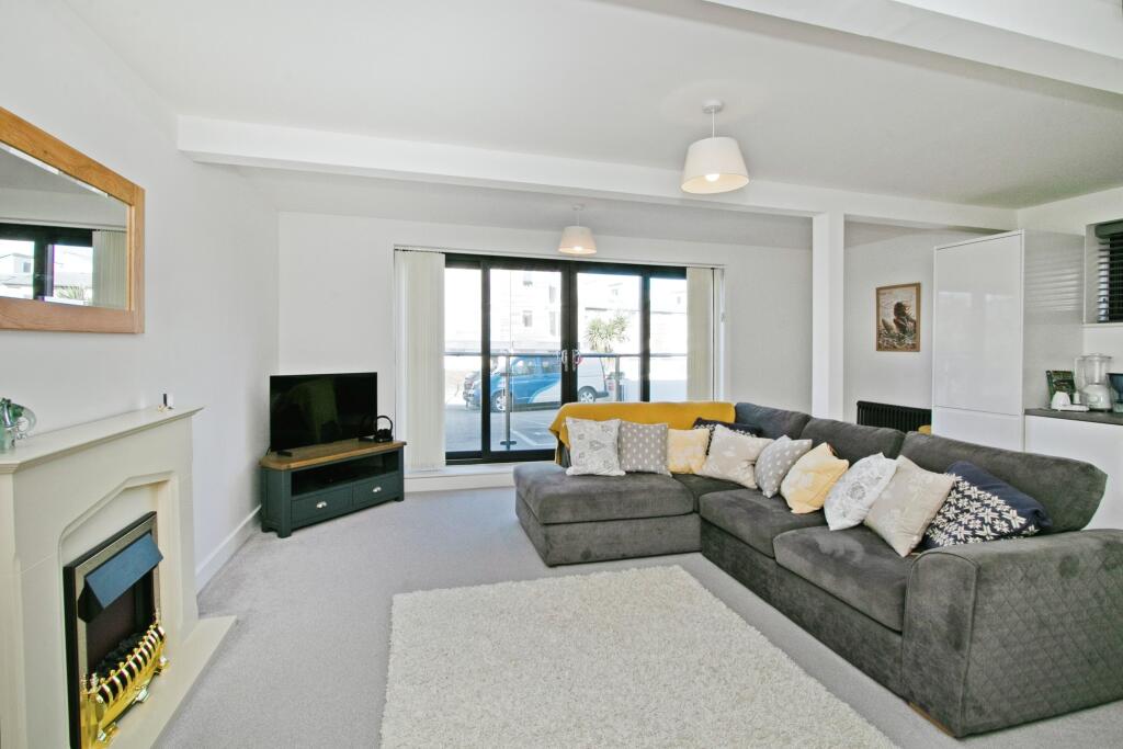 Lounge Area
