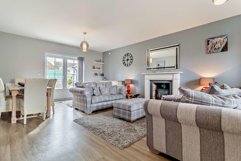 8587091-interior0...