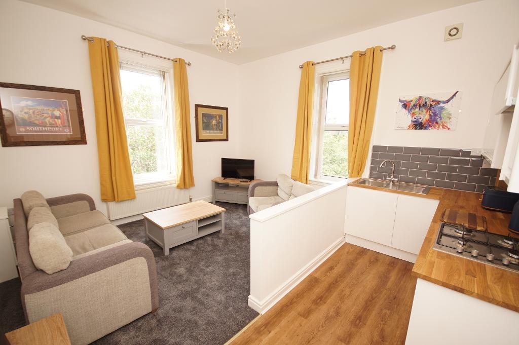 Lounge &amp; Kitchenette