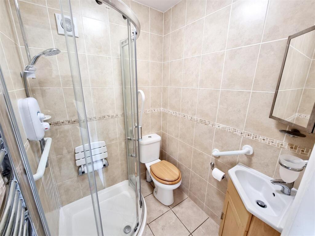 Ensuite.jpg