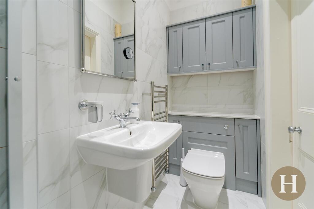 Hadleigh Estate Agents-47.jpg