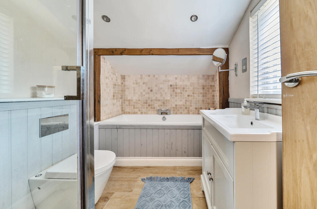 1309916-19-685324...