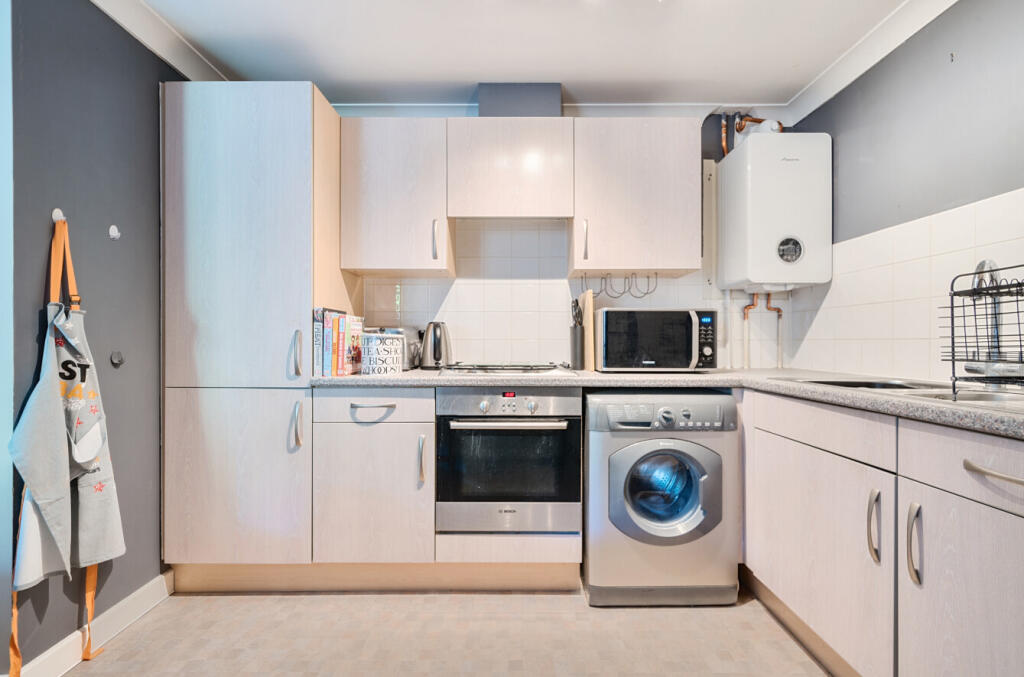 1324598-8-687a48a...