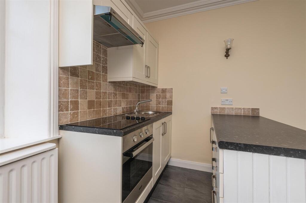 Lounge/Kitchen