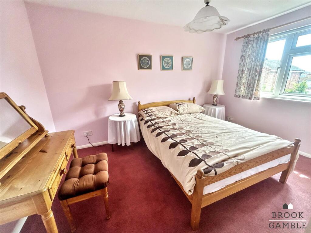01323 438506