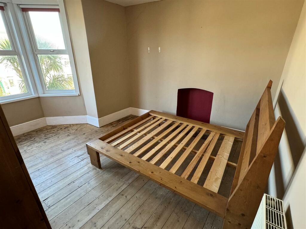 80 Crantock Street Bedroom 1
