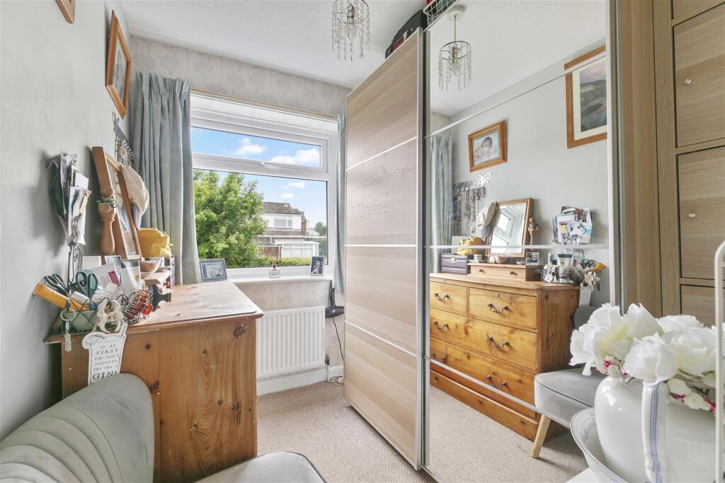 Bed 5 / Study / Dressing Room