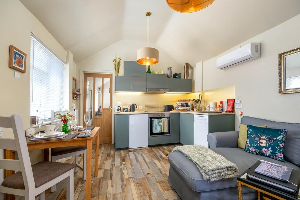 3 Red Brick Cotta...