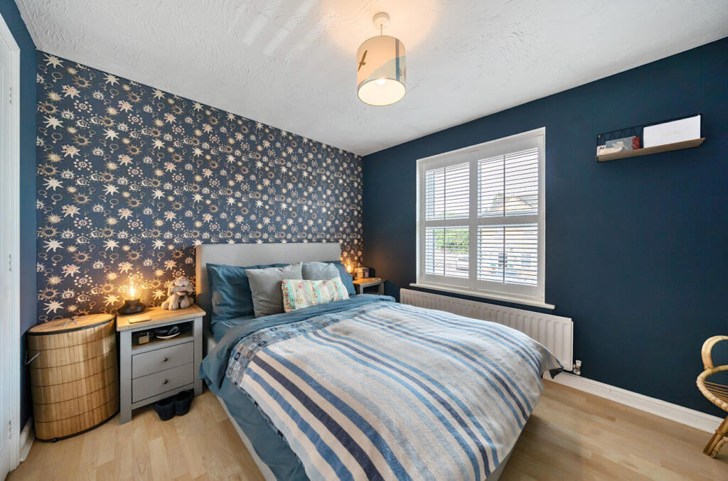 1315756-15-685d0d...