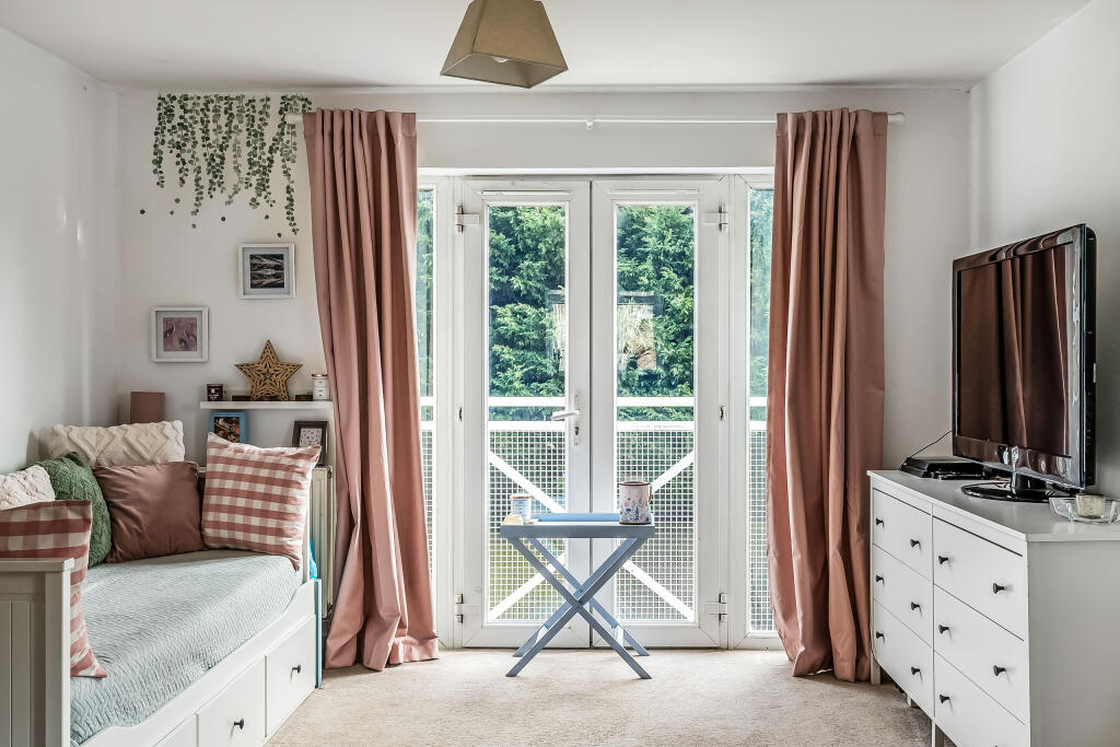 Flat-9-Kingswood-Place-8