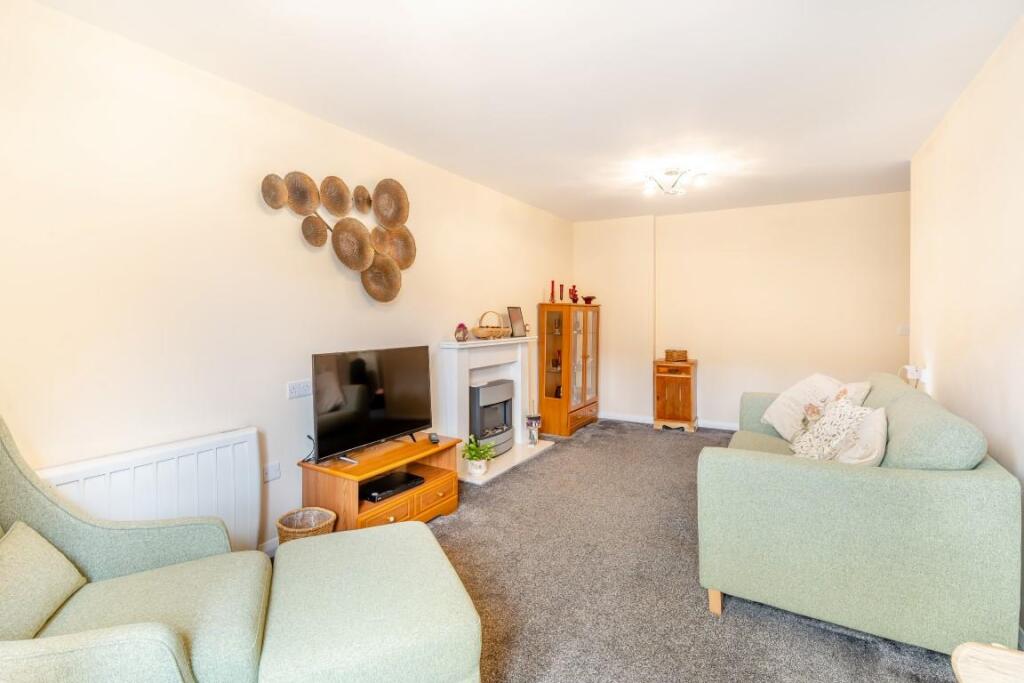 8564665-interior03 (Medium).jpg