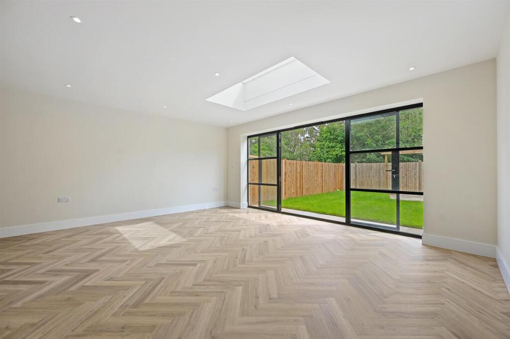 Family Room (3).jpg