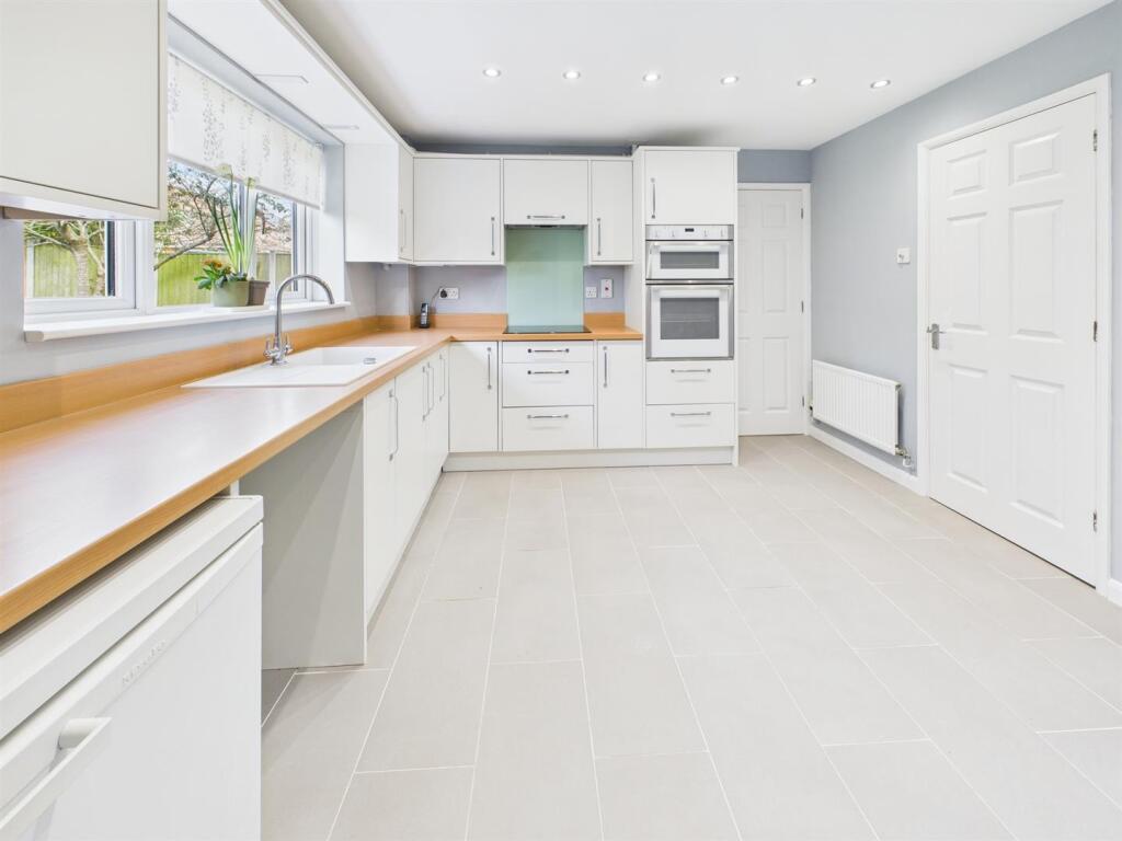 Large Kitchen