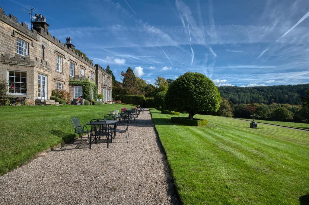 Saxton Mee  12a Sydnope Hall 0052.jpg