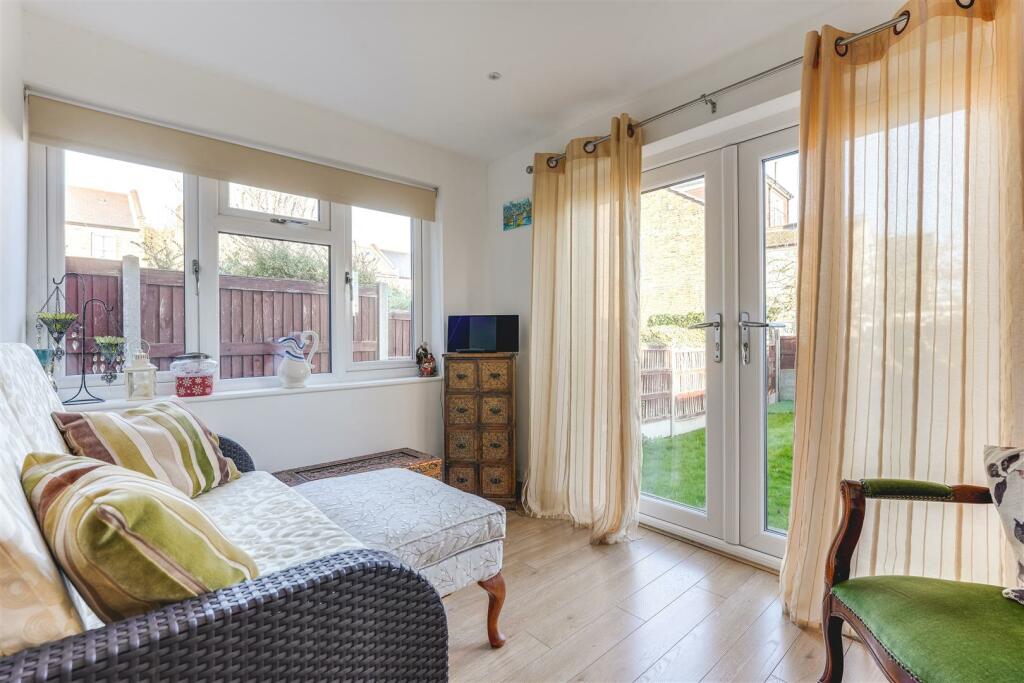 25 Glooucester Road-9.jpg