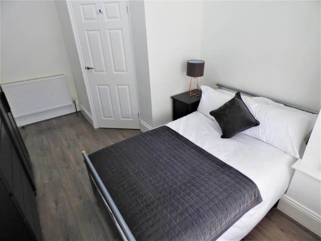 Room 1 Mere Road 3.JPG